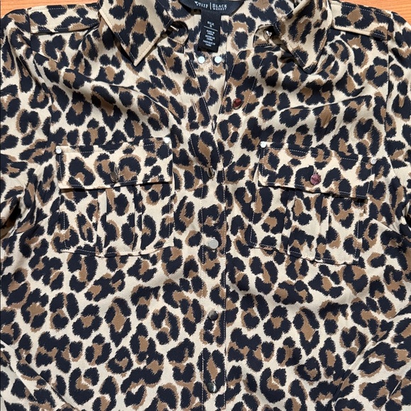 White House, Black market Leopard Print Button-Up Shirt - Picture 5 of 9